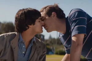 Holding the Man (2015) โฮลดิ้ง เดอะ แมน