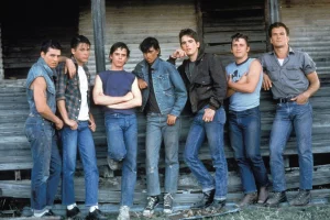 The Outsiders (1983) ดิ เอาท์ไซเดอร์ส The Outsiders (1983) ดิ เอาท์ไซเดอร์ส